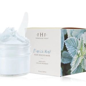 FREE SHIPPING!!! Farmhouse Foot Mask